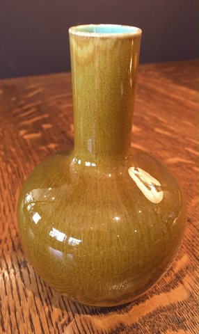 OI915 AESTHETIC MOVEMENT VASE BY DR CHRISTOPHER DRESSER